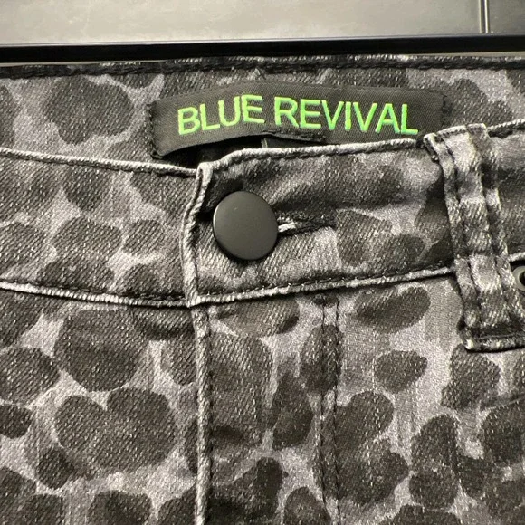 Blue Revival Women's‎ Leopard Print Straight Skinny Jeans Black Gray Size 24 - Picture 2 of 4